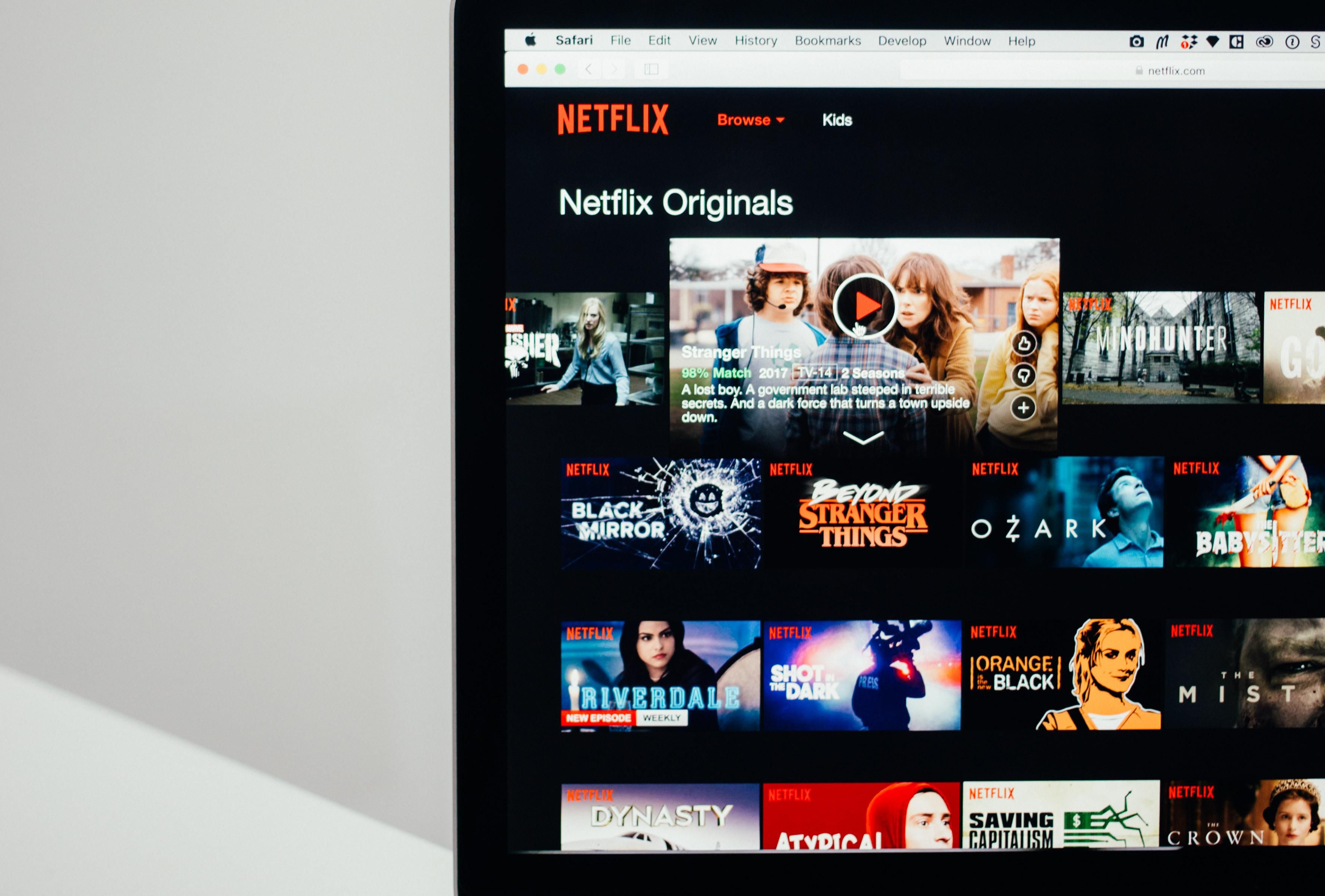 Your 2000s RomComs Based Off Your Zodiac Sign