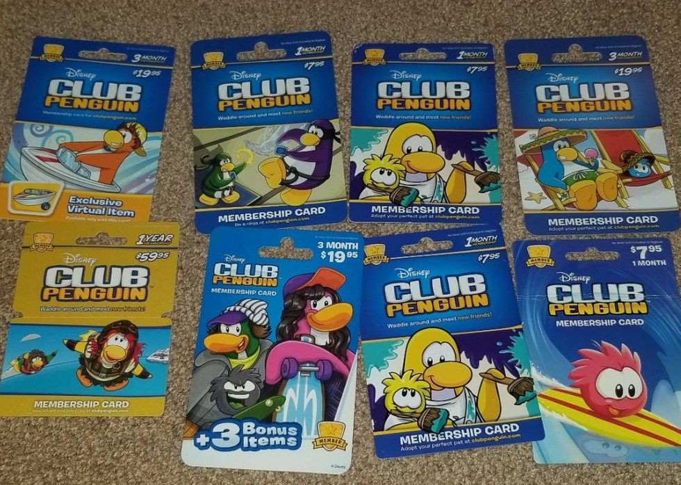 Disney Club Penguin Trading Card Game, Board Game