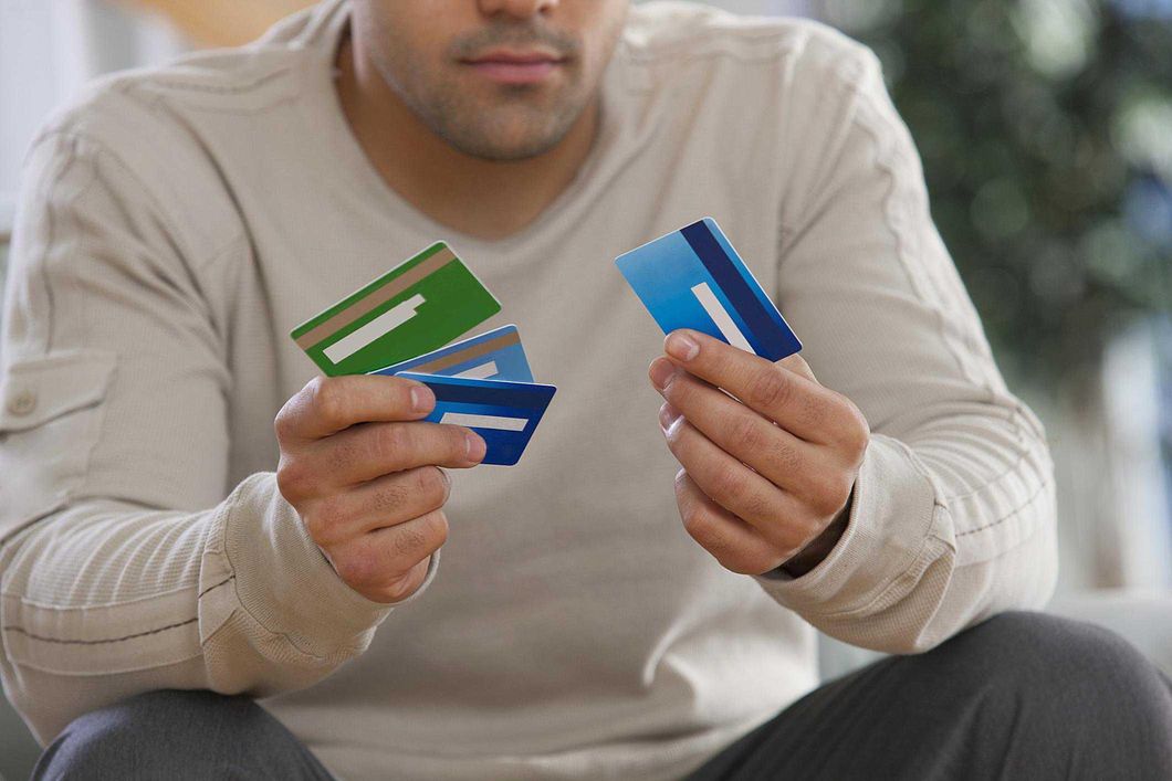 Choosing the Right Credit Card – Mistakes to Avoid