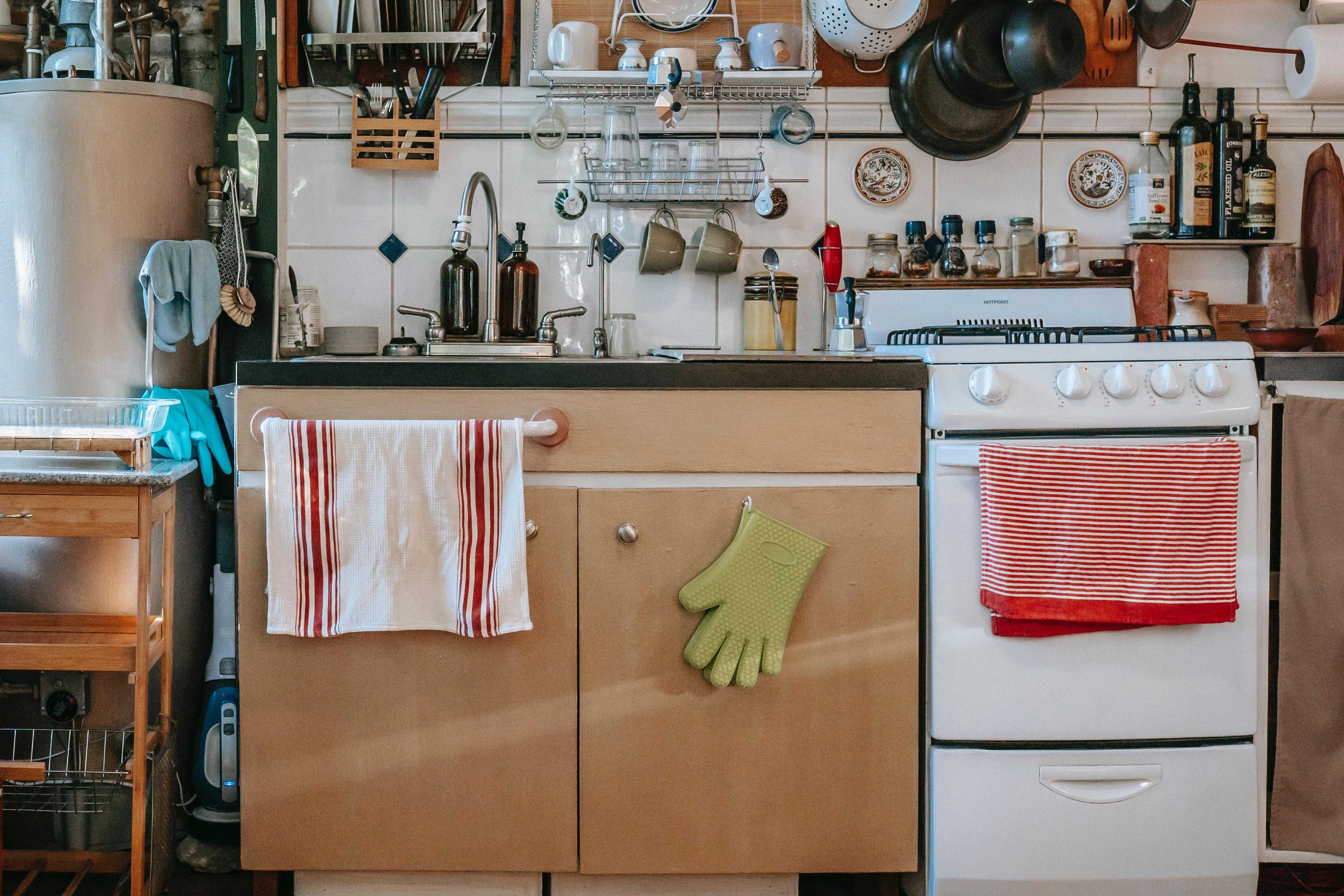7 Fire Hazards To Look For In Your College Apartment