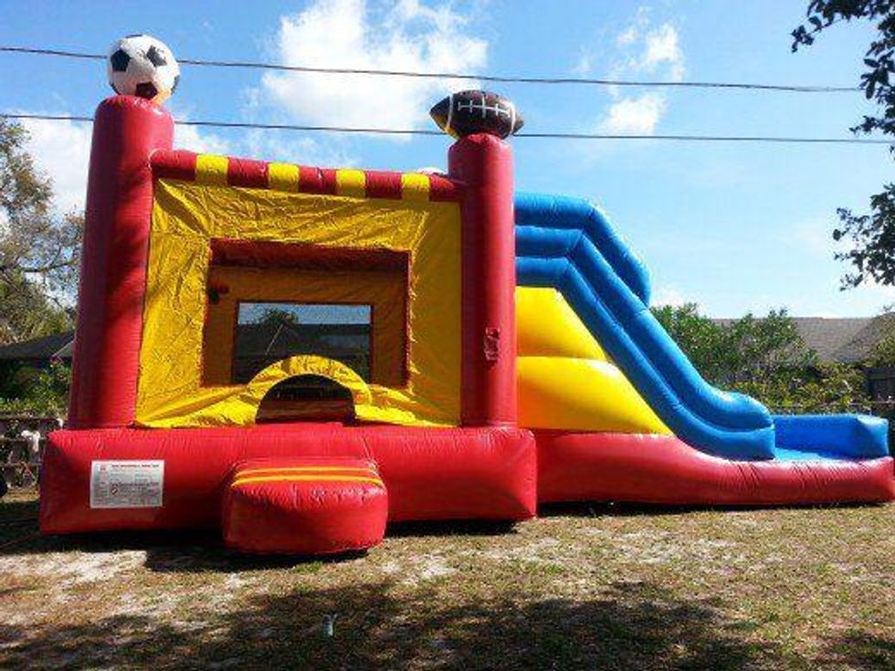 How to Start a Bounce House Rental Business 1