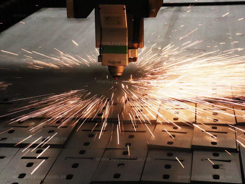 Cắt laser CNC tại Việt Đức
