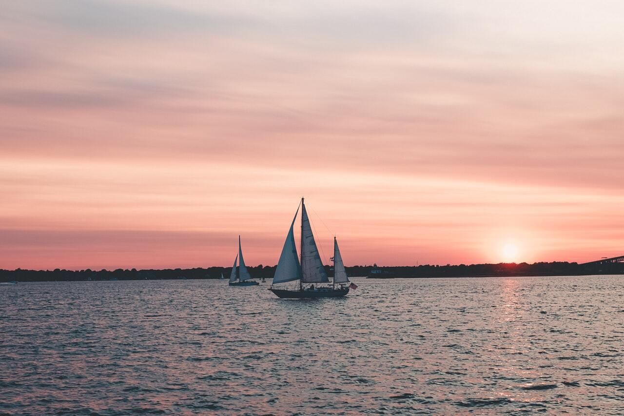 5 reasons why you should get a boat rental in Rhode Island