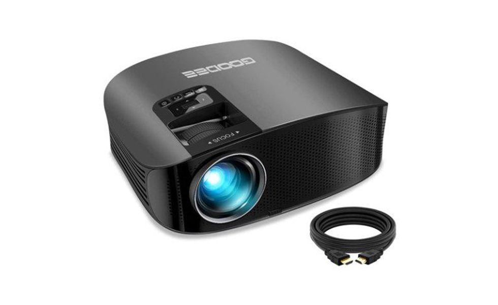 Is GooDee YG600 projector Worth Buying？- Budget Projector Review