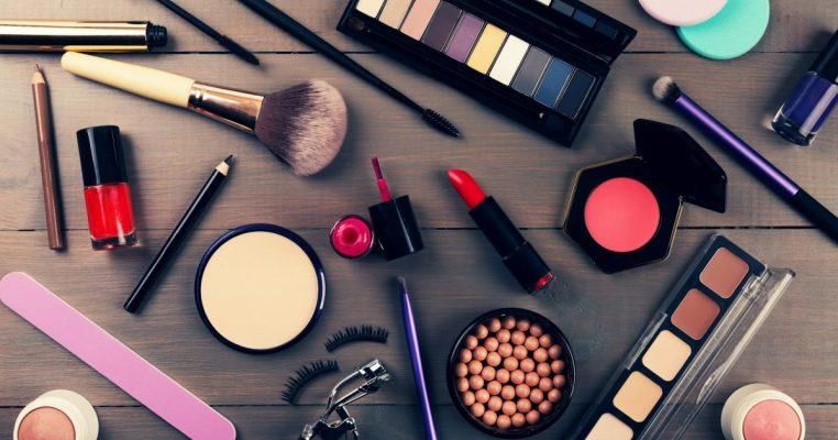 A Guide to Begin Your Cosmetic Profession