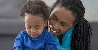 8 Community Organizations That Help Single Parents