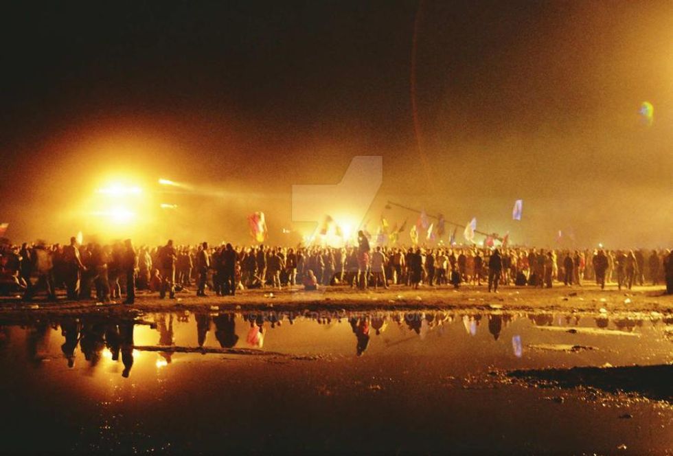 Amazing video shows one of the largest migrant crossings in El Paso last weekend