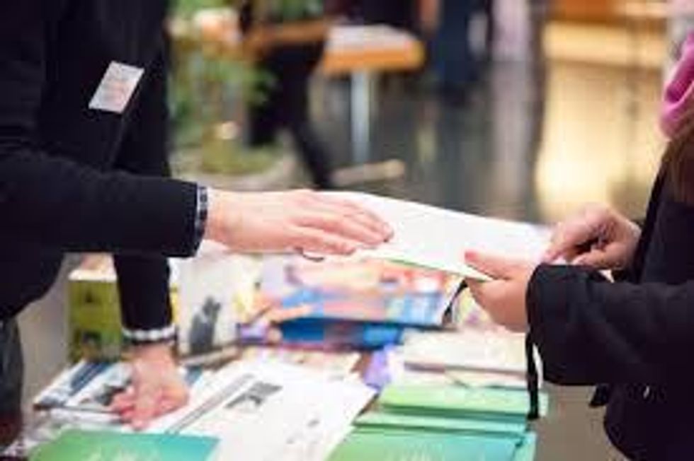 3 Ways to Attract Trade Show Attendees