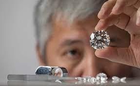 The Quality and Affordability of Rare Carat's Man-Made Diamonds