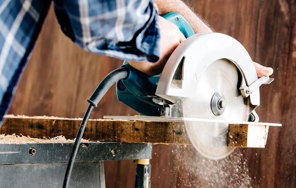 10 Power Tools Every Man Should Have in His Workshop