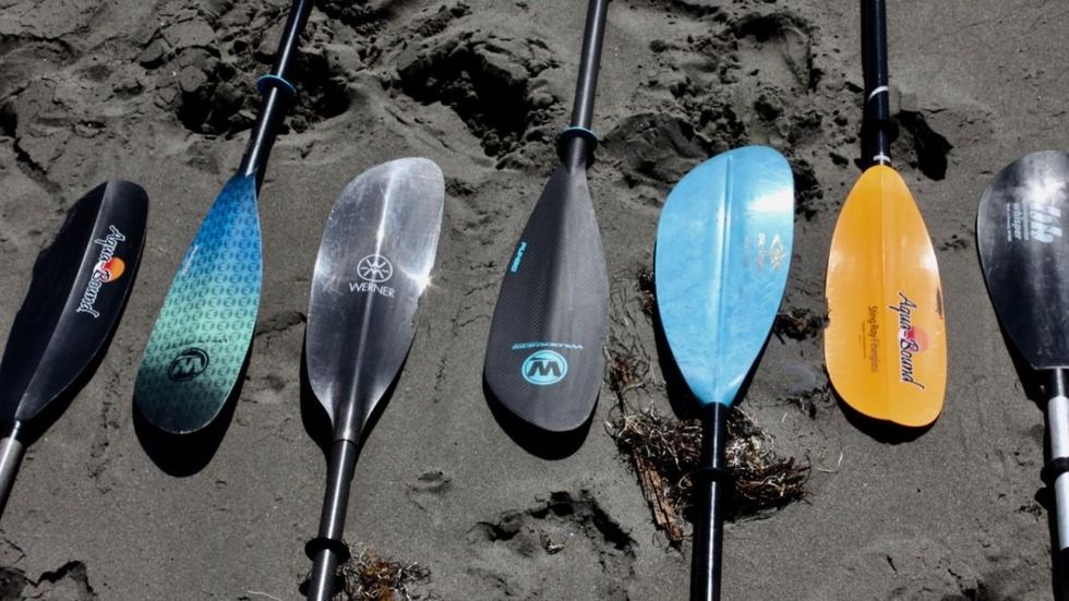 How to Choose Kayak Paddles