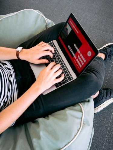 How do students spend their time online?