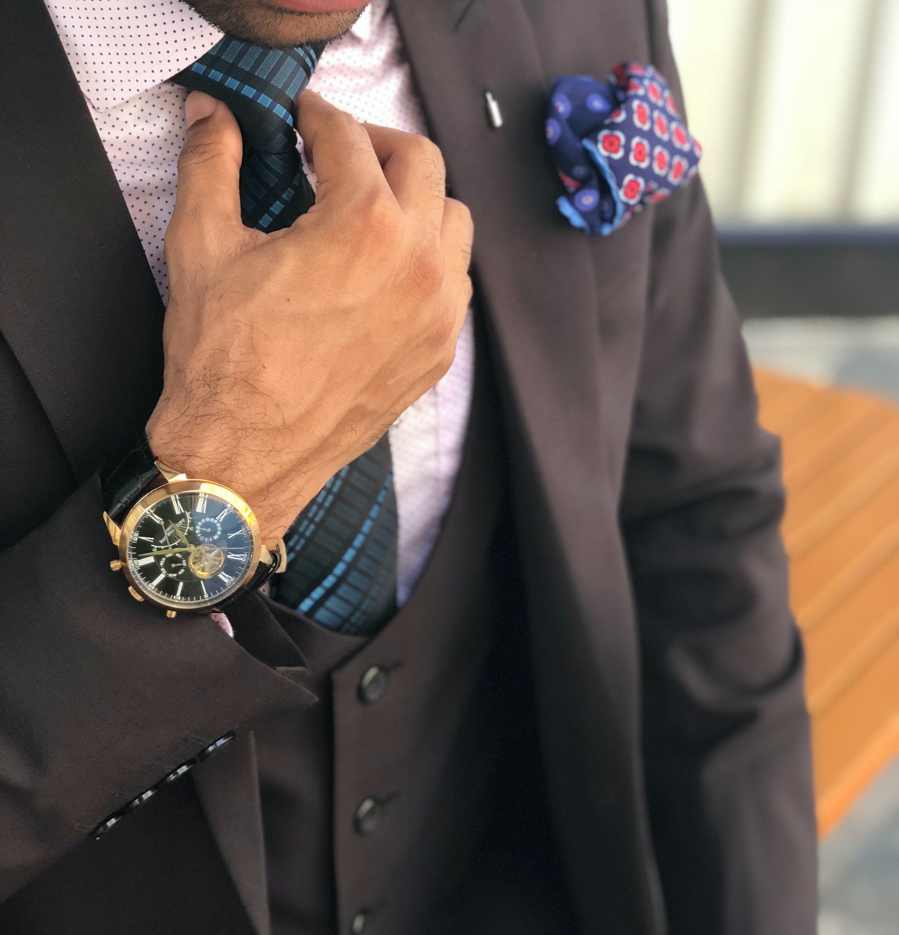 Why Should You Choose Custom Made Suits?