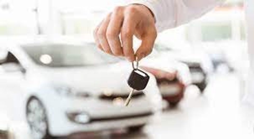 ​What are the core characteristics of the used car dealer today?