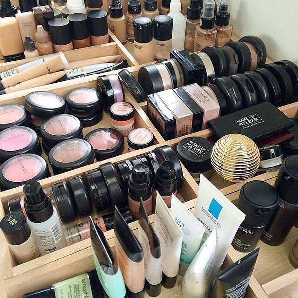 How To Simplify Your Beauty Routine In 5 Easy Steps