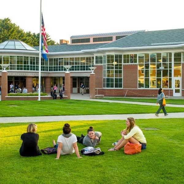 The 17 Stages Of Spring Semester