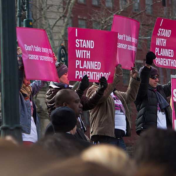 Here's Why We Shouldn't Defund Planned Parenthood