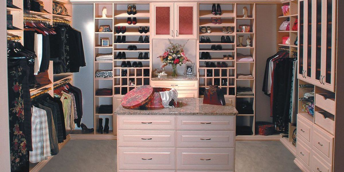 5 Quick Ways To Turn Your Closet Into Cash | The Odyssey Online