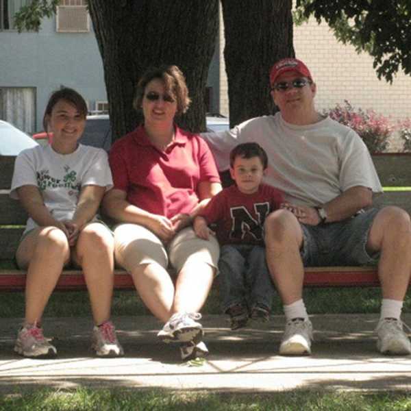 23 Thoughts You Have Had If Your Sibling Is 10+ Years Younger