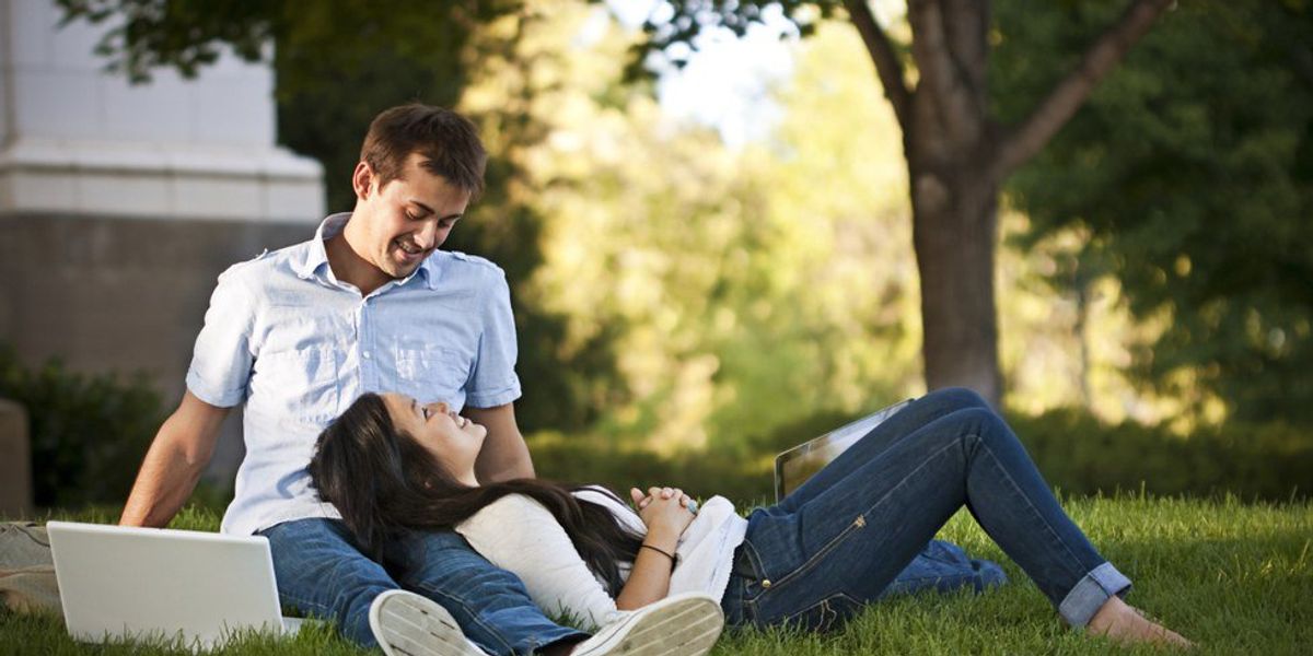 Student Date 3 Reasons Why College Students Should Date College Students | The ...