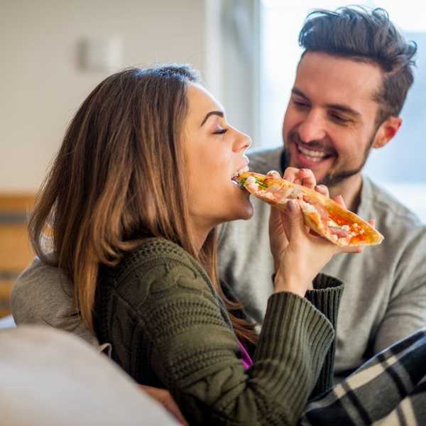 I'm The Girl Who Would Rather Just Go Home With Late-Night Pizza