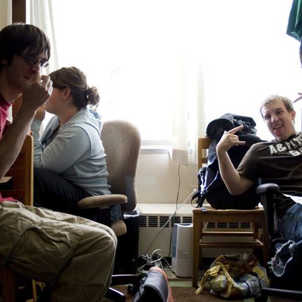 10 Types Of Roommates You'll Find In College