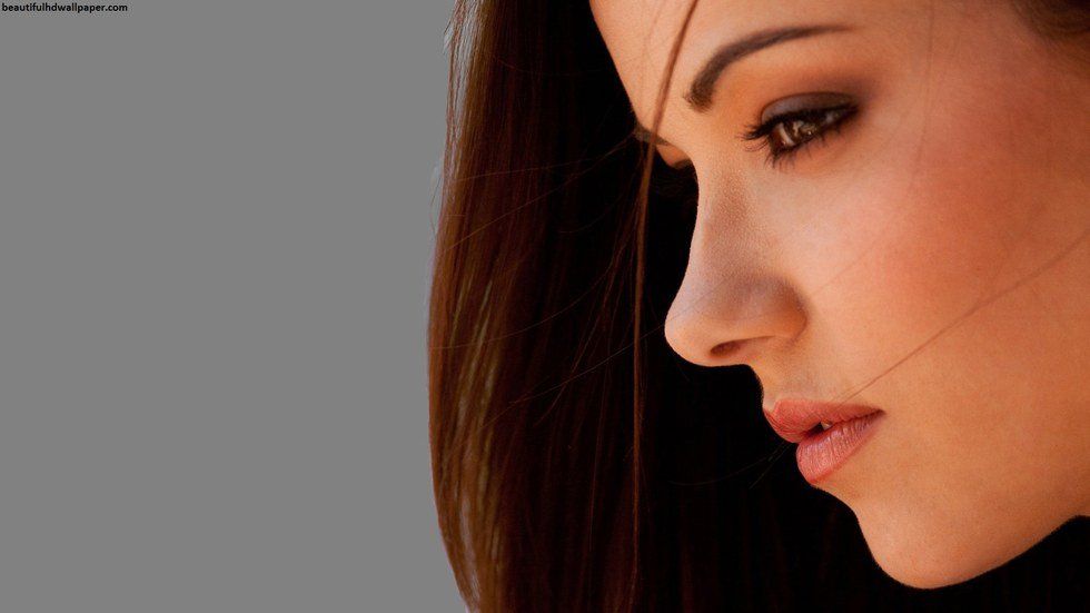 I Know That I Should Not Hold On