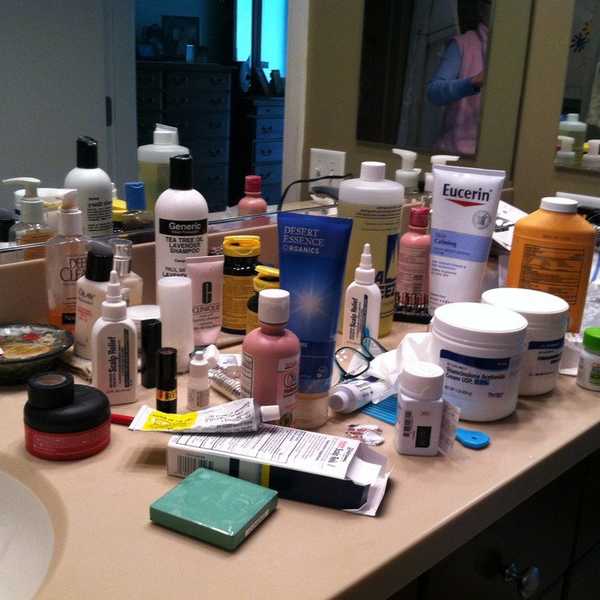 7 Things All Broke College Students Need In Their Bathroom