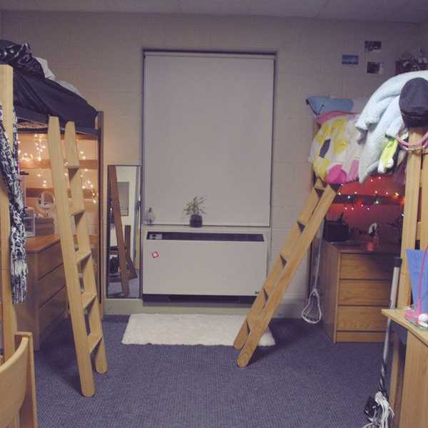 7 Things That Suck About Living In A College Dorm