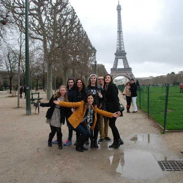 10 Reasons You Should Travel With Friends