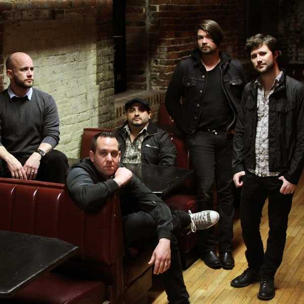 10 Early 2000s Pop Punk Songs To Get You Through Midterms