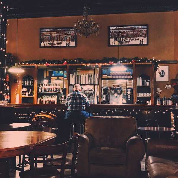 5 Reasons Why We Love Coffee & Coffee Shops