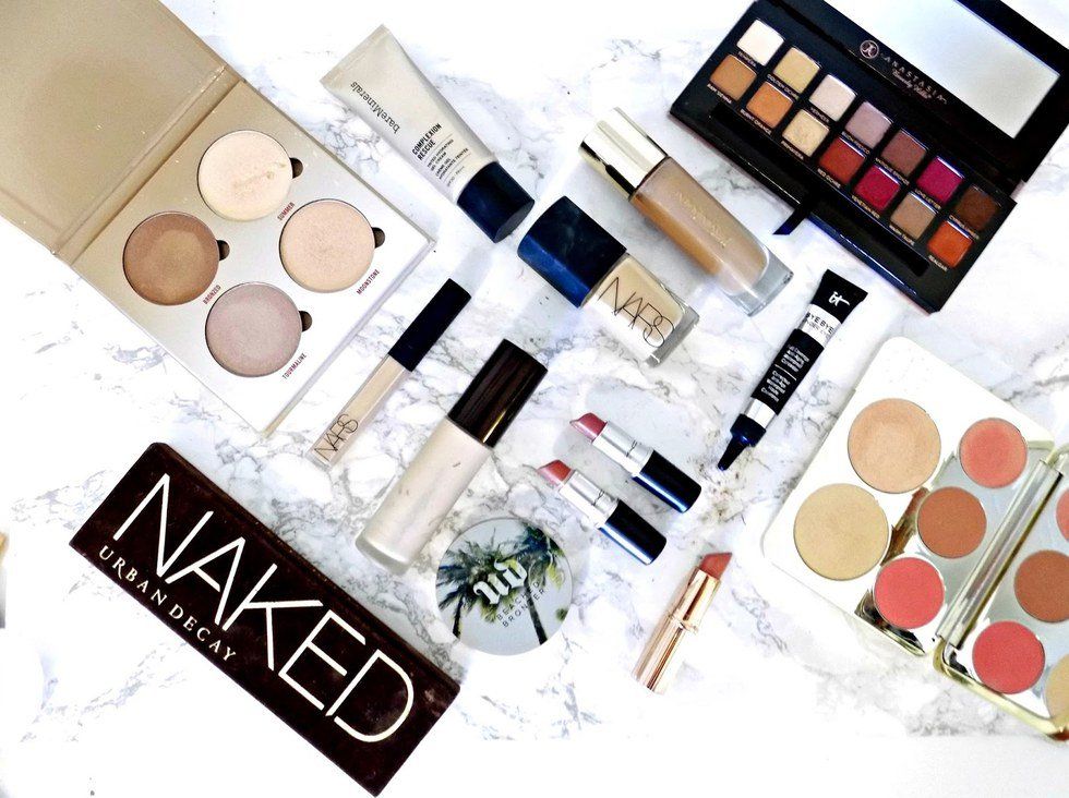5 Makeup Pieces I Would Take If I Was Stranded on a Desert Island