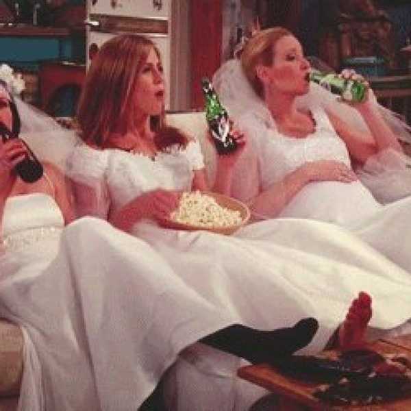 10 Things That Happen When You're Living With Your Best Friends
