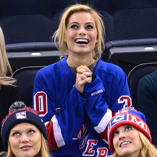 Here's The Problem With Female Hockey Fans