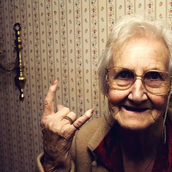 25 Signs You're The Grandma Of Your Friend Group