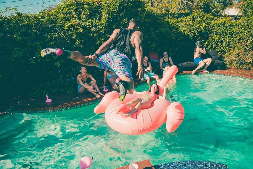 3 Steps To Build Your Ultimate Spring Break Playlist