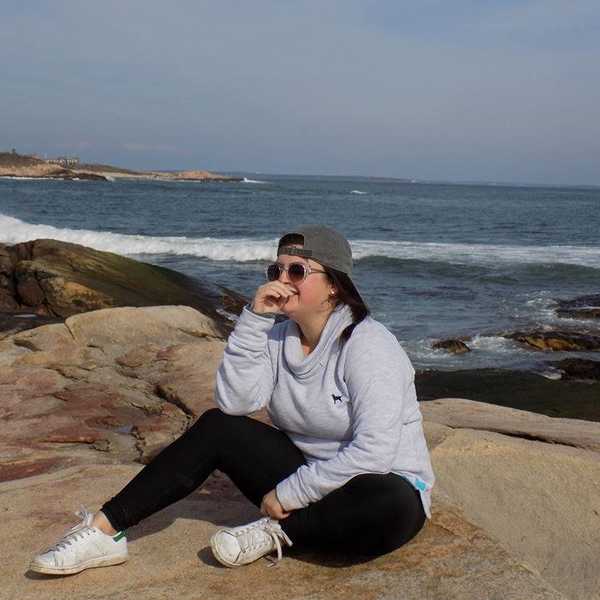 What It's Like To Be An Extrovert Written By A Former Introvert