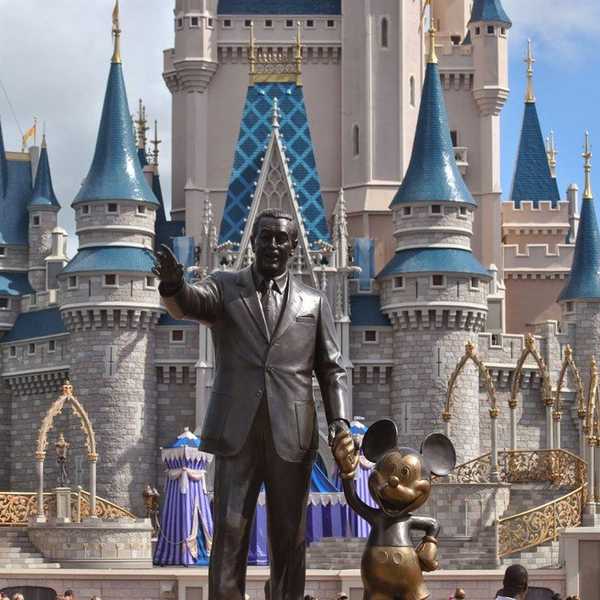 Why I Left The Disney College Program
