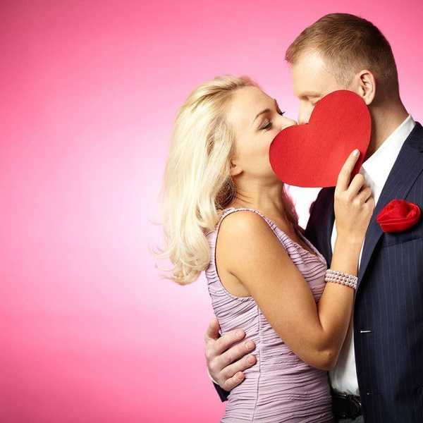 14 Valentine's Day Date Ideas That Are Equal Parts Simple And Romantic