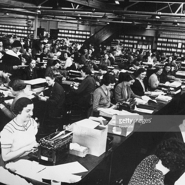 Mister Secretary: The Gendered History of Clerical Work