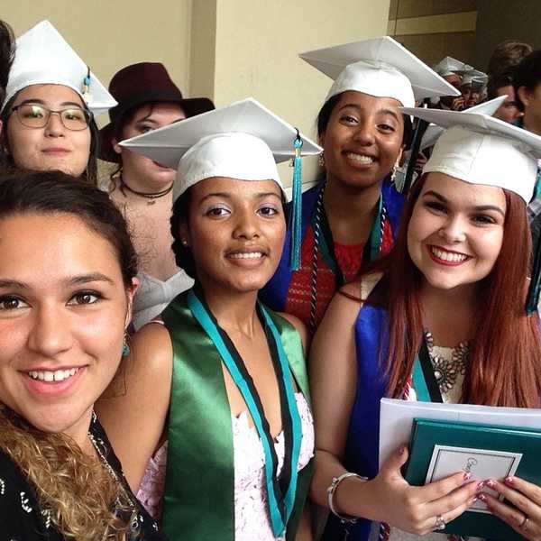 The 8 Best Things About Staying Home For College