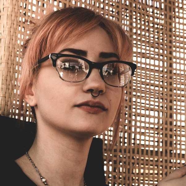 Artist Profile: Zarabeth Harriz