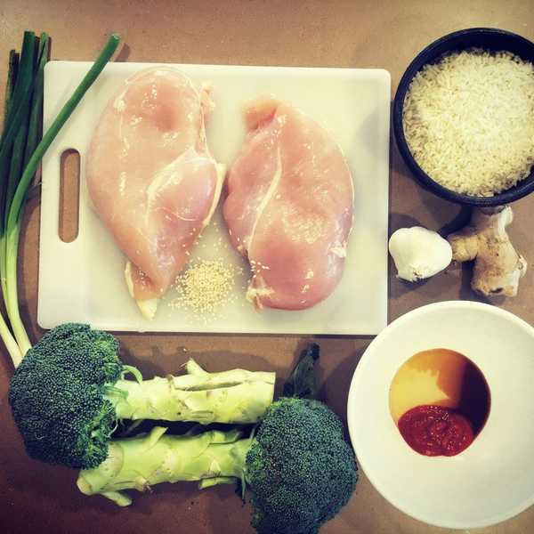 The Unseasoned Gourmet: Sesame Chick-IN YOUR FACE