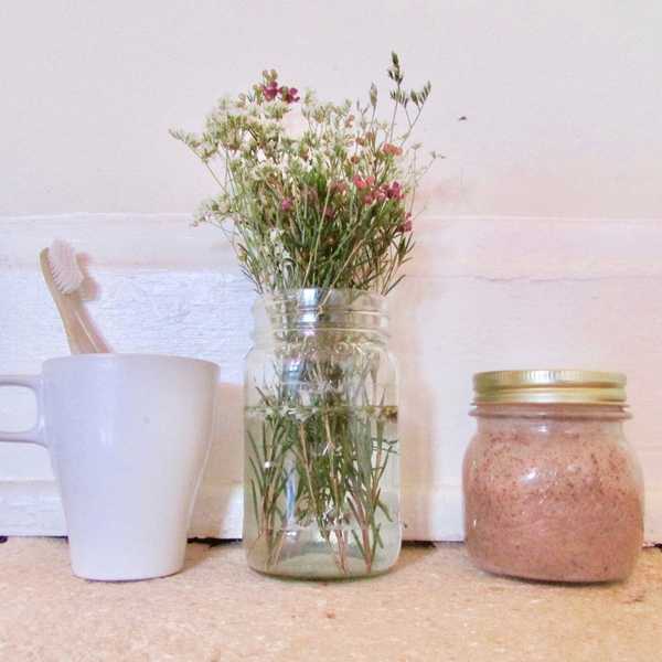 12 Steps To More Sustainable Toiletries