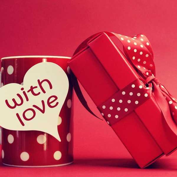 10 Last Minute Valentine's Day Gift Ideas For Every Boyfriend & Girlfriend