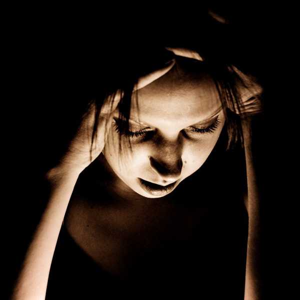What It's Really Like To Suffer From Chronic Migraines