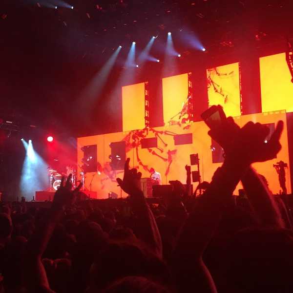 Five Bands/Artists That Are Killing The Music Industry