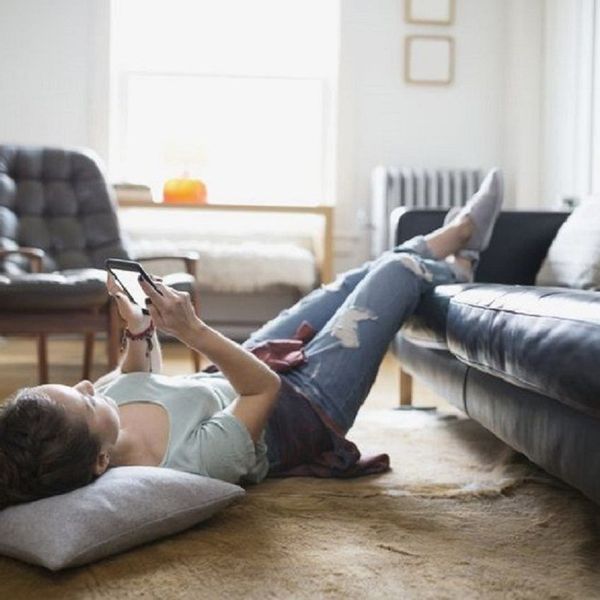 13 Signs You Live Alone