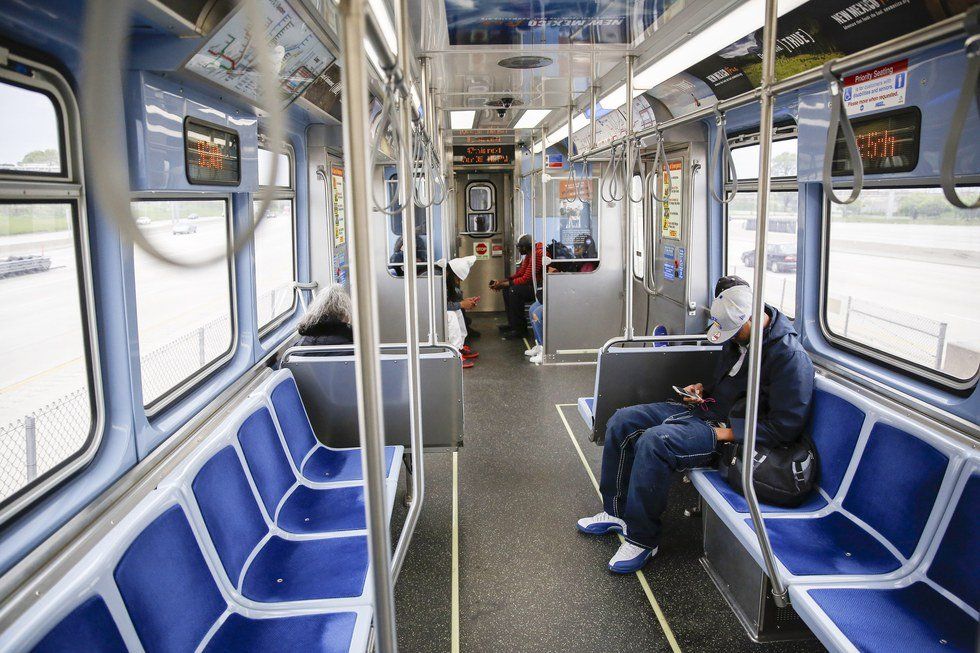 14 Things All CTA Commuters Know to Be True